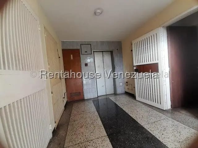 Comercial (Oficina) en Alquiler en Centro, Lara - 19