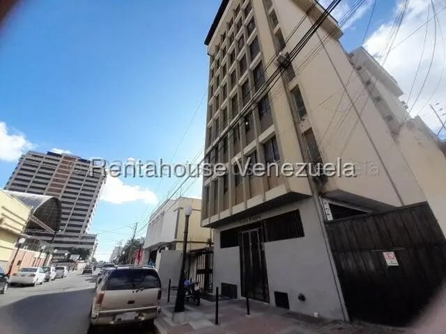 Comercial (Oficina) en Alquiler en Centro, Lara - 29
