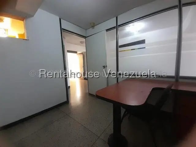 Comercial (Oficina) en Alquiler en Centro, Lara - 6