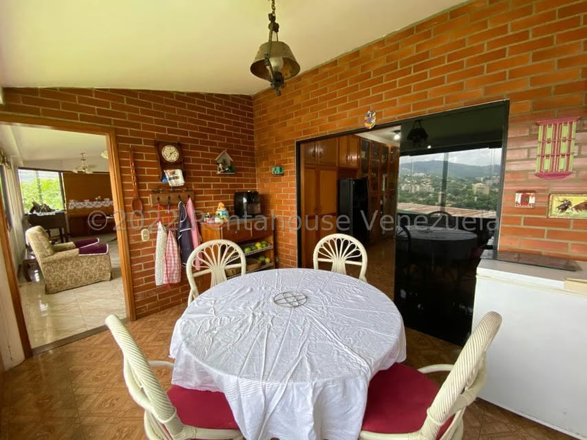 Casa (Multipes Niveles) en Venta en Prados del Este, Distrito Metropolitano - 18