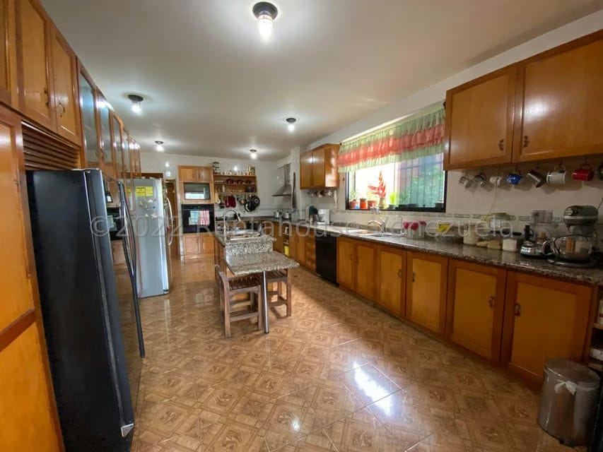 Casa (Multipes Niveles) en Venta en Prados del Este, Distrito Metropolitano - 19