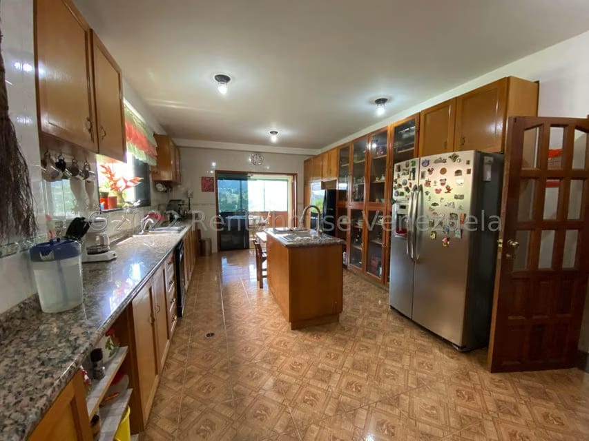 Casa (Multipes Niveles) en Venta en Prados del Este, Distrito Metropolitano - 20