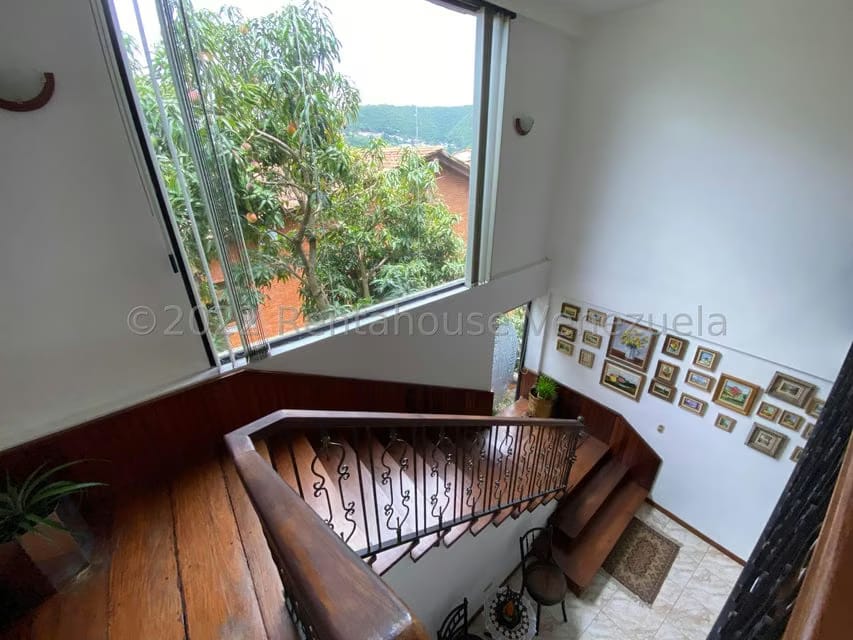 Casa (Multipes Niveles) en Venta en Prados del Este, Distrito Metropolitano - 24