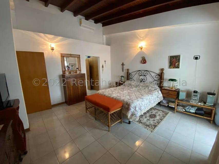 Casa (Multipes Niveles) en Venta en Prados del Este, Distrito Metropolitano - 30