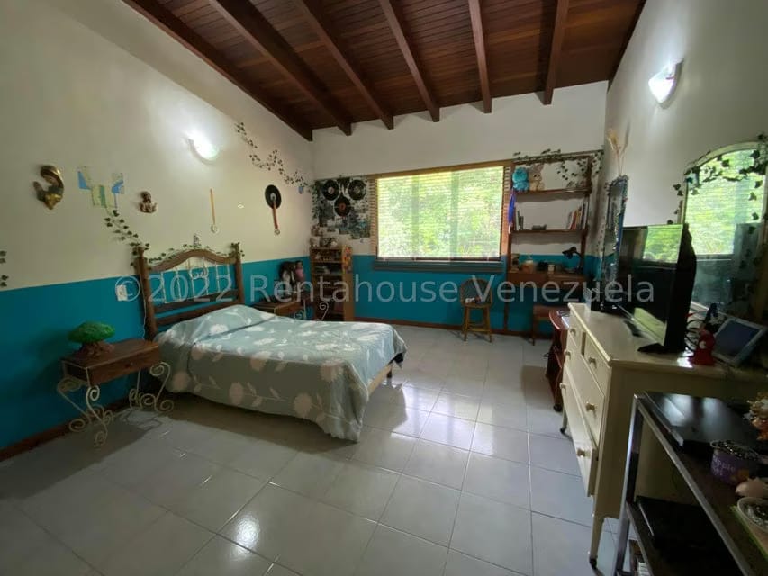 Casa (Multipes Niveles) en Venta en Prados del Este, Distrito Metropolitano - 36
