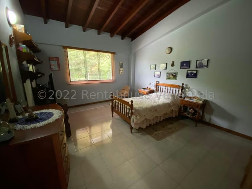 Casa (Multipes Niveles) en Venta en Prados del Este, Distrito Metropolitano - 38