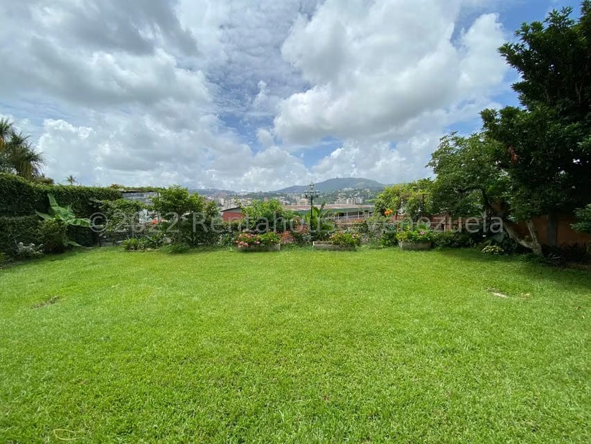 Casa (Multipes Niveles) en Venta en Prados del Este, Distrito Metropolitano - 50