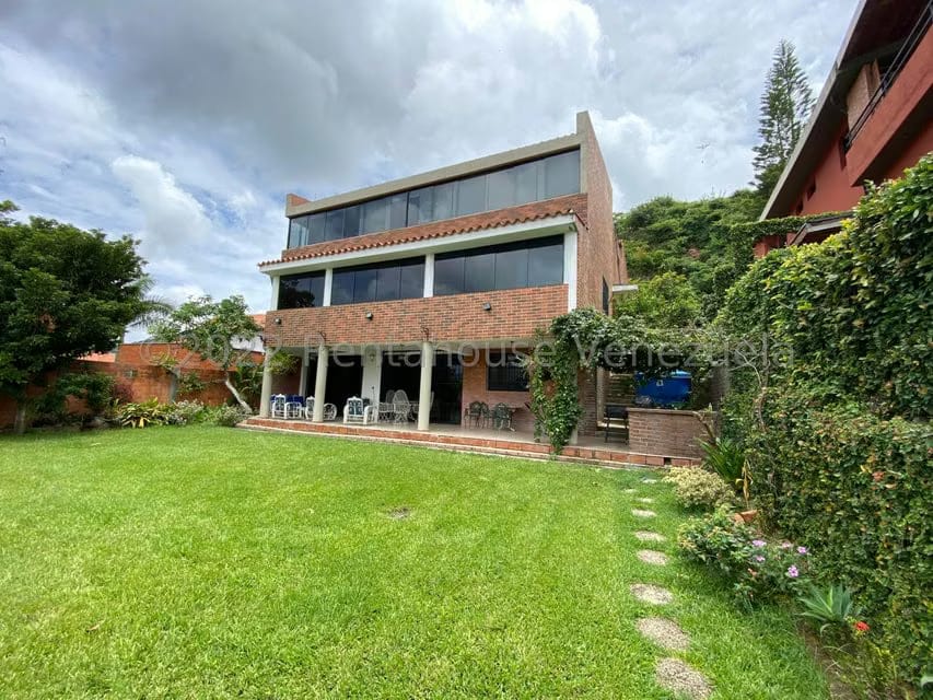 Casa (Multipes Niveles) en Venta en Prados del Este, Distrito Metropolitano - 52