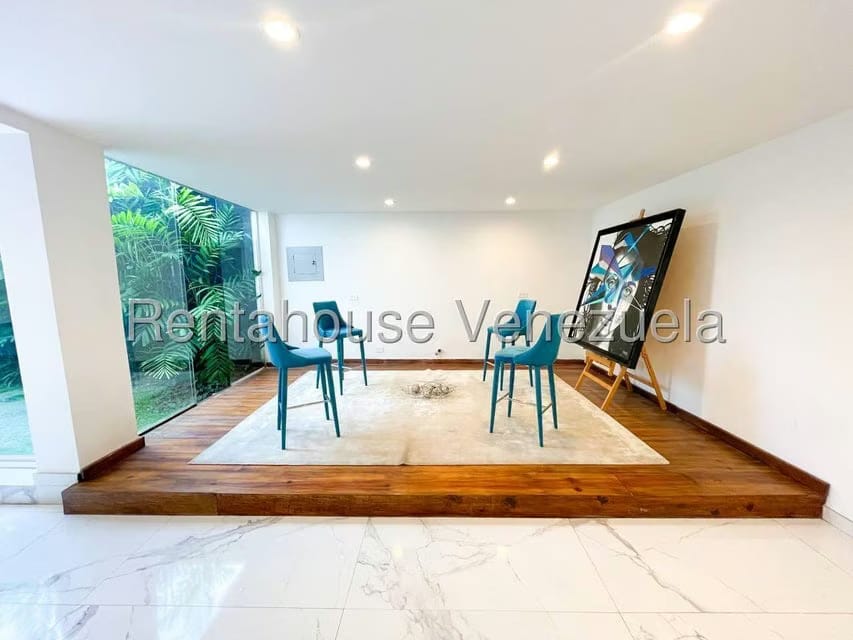 Casa (Multipes Niveles) en Venta en Santa Eduvigis, Distrito Metropolitano - 27