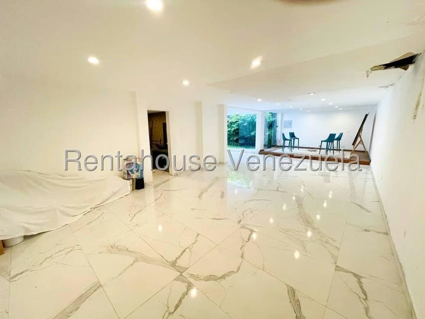 Casa (Multipes Niveles) en Venta en Santa Eduvigis, Distrito Metropolitano - 29