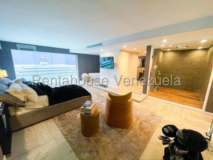 Casa (Multipes Niveles) en Venta en Santa Eduvigis, Distrito Metropolitano - 37