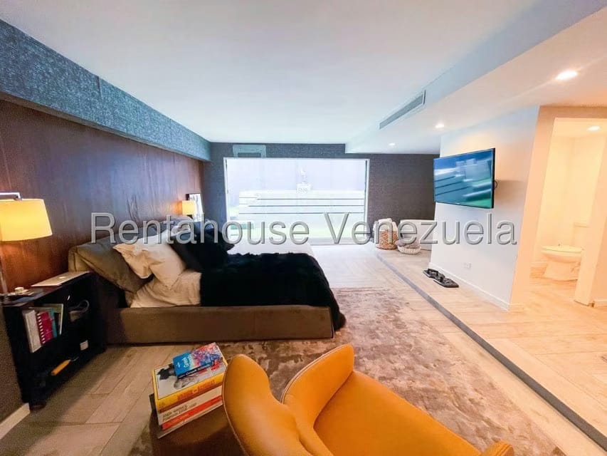 Casa (Multipes Niveles) en Venta en Santa Eduvigis, Distrito Metropolitano - 38