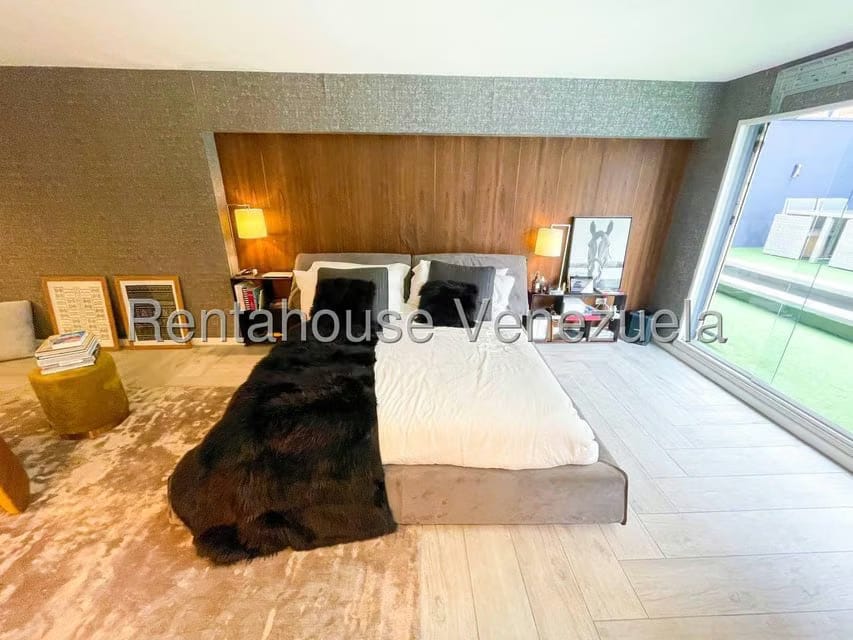 Casa (Multipes Niveles) en Venta en Santa Eduvigis, Distrito Metropolitano - 39
