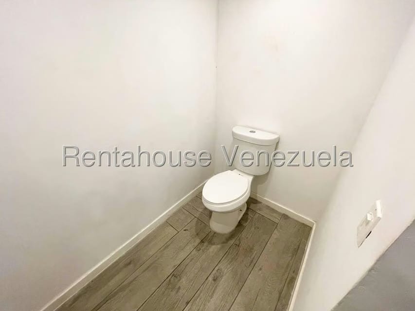 Casa (Multipes Niveles) en Venta en Santa Eduvigis, Distrito Metropolitano - 45