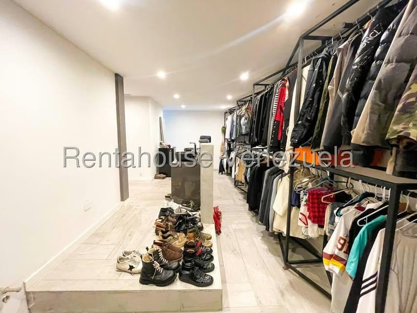 Casa (Multipes Niveles) en Venta en Santa Eduvigis, Distrito Metropolitano - 48