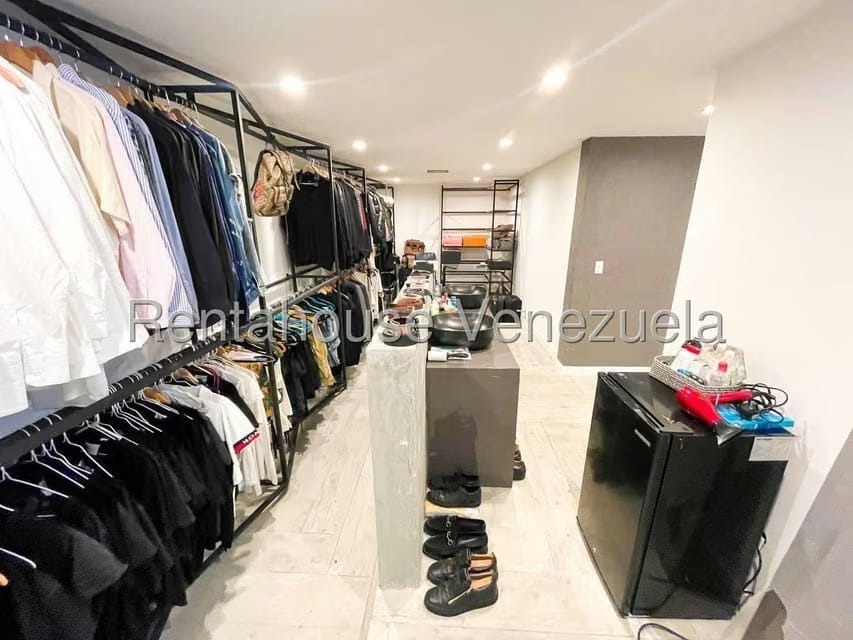 Casa (Multipes Niveles) en Venta en Santa Eduvigis, Distrito Metropolitano - 49