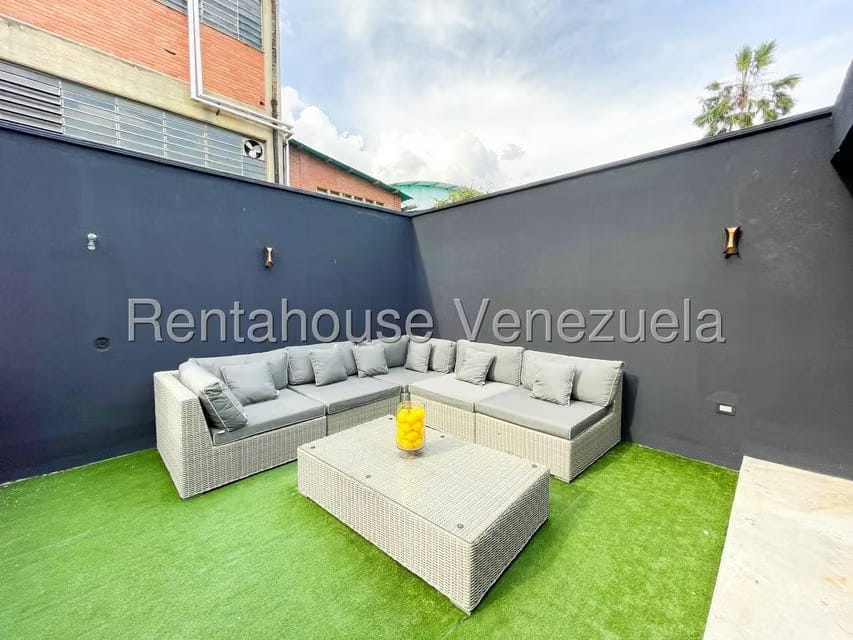 Casa (Multipes Niveles) en Venta en Santa Eduvigis, Distrito Metropolitano - 53