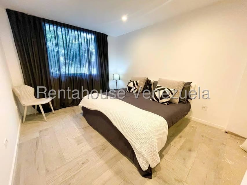 Casa (Multipes Niveles) en Venta en Santa Eduvigis, Distrito Metropolitano - 57