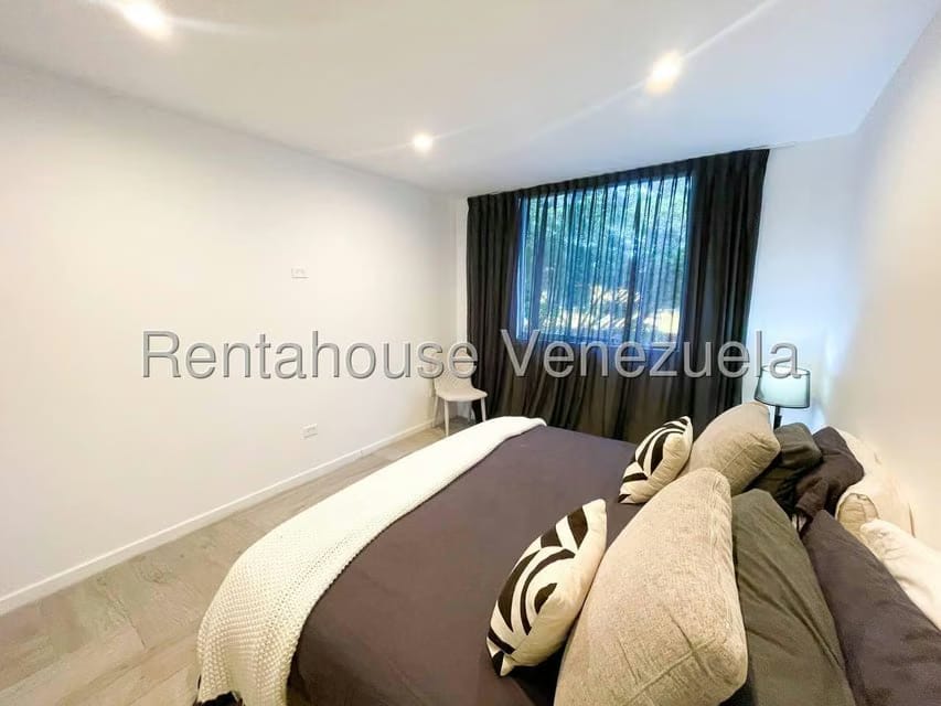 Casa (Multipes Niveles) en Venta en Santa Eduvigis, Distrito Metropolitano - 58