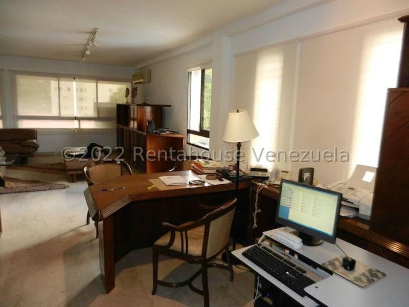 Apartamento (1 Nivel) en Venta en Los Chorros, Distrito Metropolitano - 11