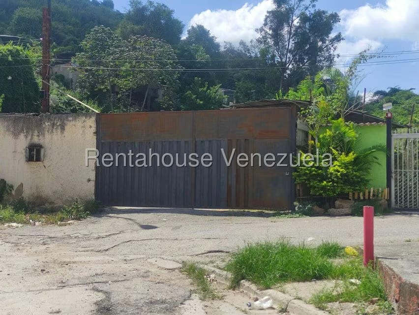 Terreno (Comercial) en Venta en Santa Monica, Distrito Metropolitano - 2