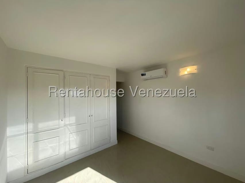 Apartamento (1 Nivel) en Venta en Colinas de La Tahona, Distrito Metropolitano - 14