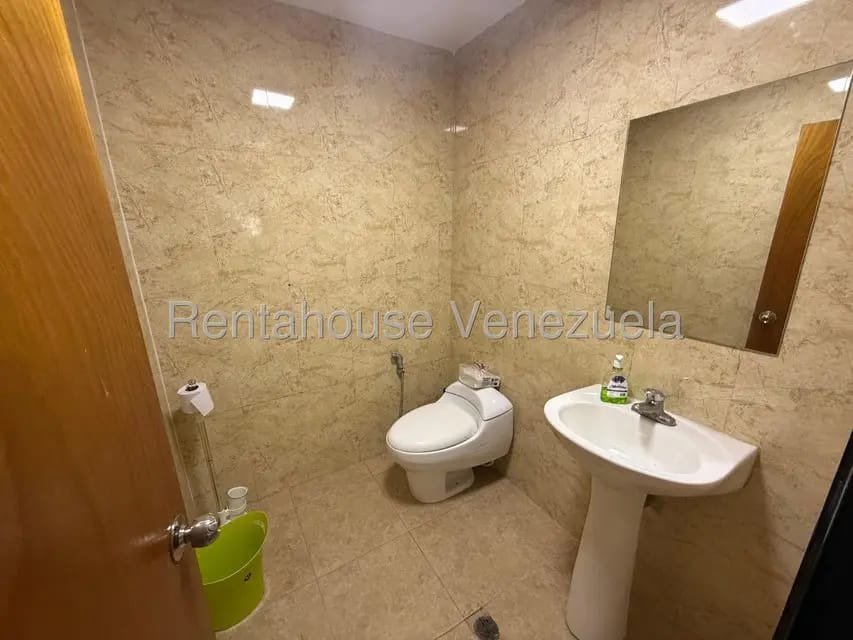 Comercial (Local Comercial) en Alquiler en Piedra Azul, Distrito Metropolitano - 15