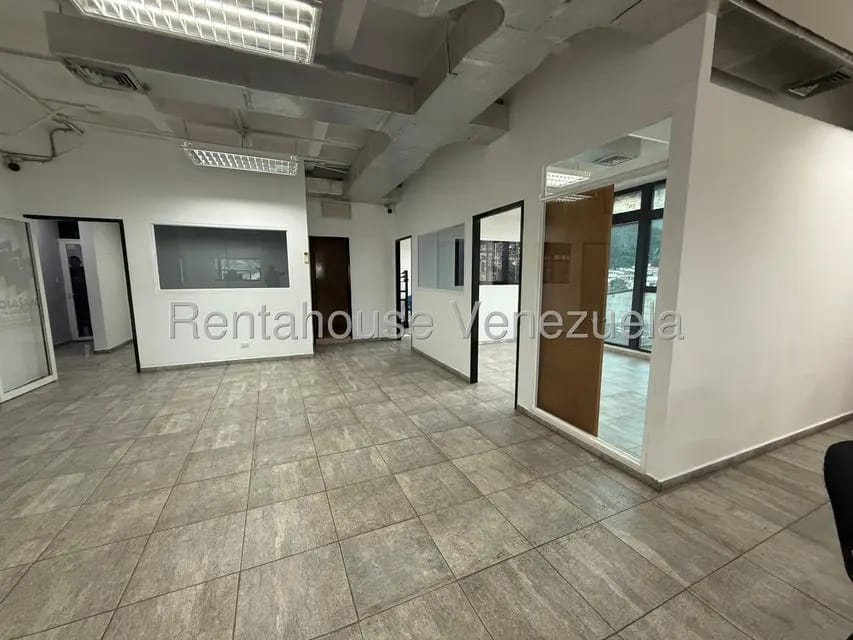 Comercial (Local Comercial) en Alquiler en Piedra Azul, Distrito Metropolitano - 8