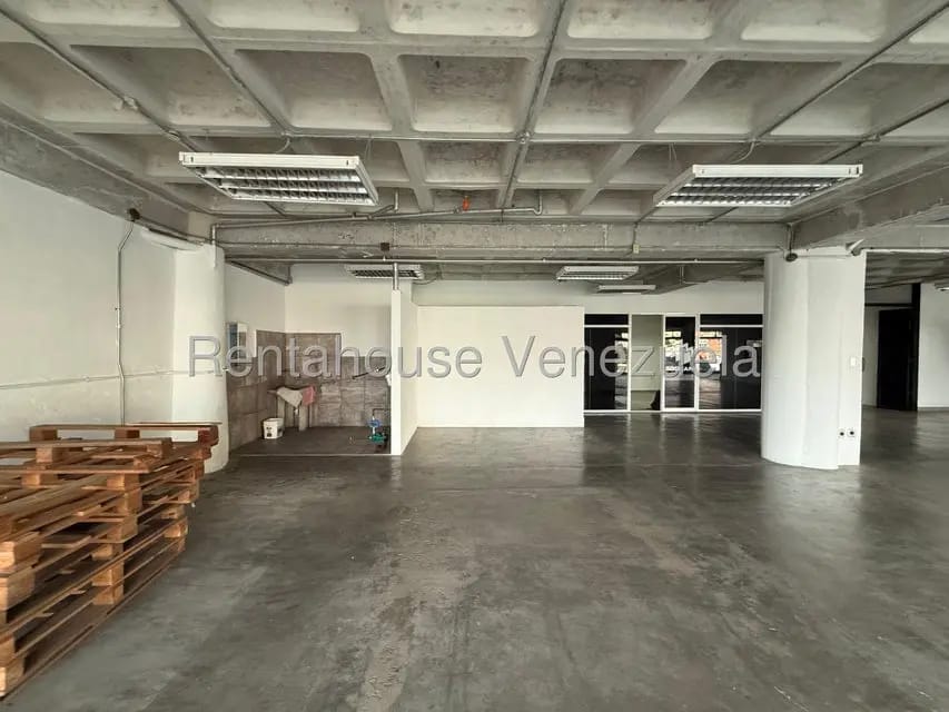 Comercial (Local Comercial) en Alquiler en Piedra Azul, Distrito Metropolitano - 9