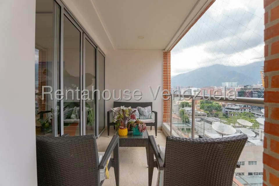 Apartamento (Duplex) en Venta en Las Mercedes, Distrito Metropolitano - 11
