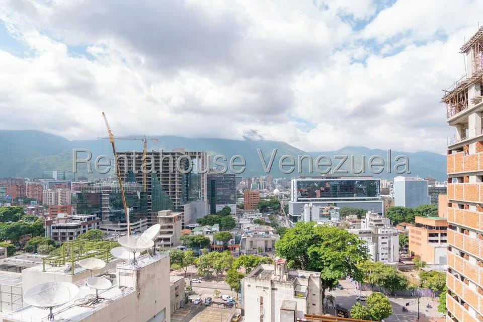 Apartamento (Duplex) en Venta en Las Mercedes, Distrito Metropolitano - 19