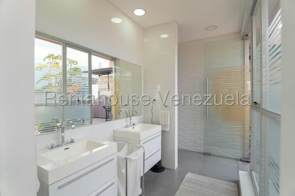 Apartamento (Duplex) en Venta en Las Mercedes, Distrito Metropolitano - 29