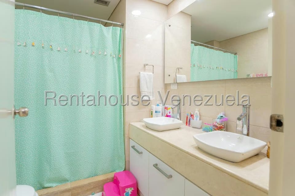 Apartamento (Duplex) en Venta en Las Mercedes, Distrito Metropolitano - 44
