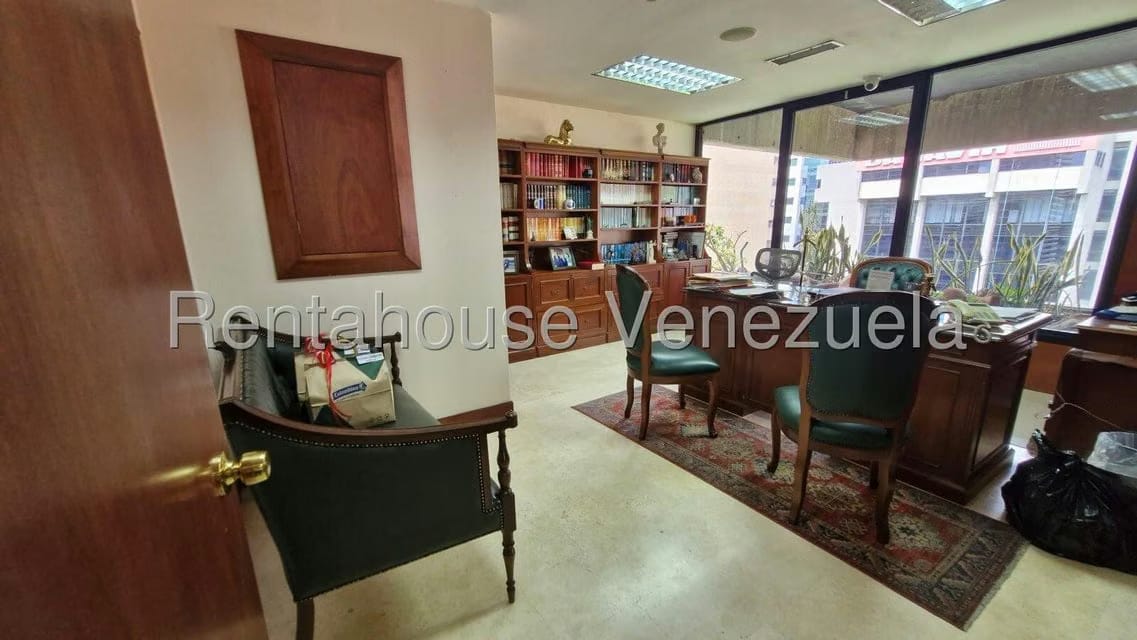 Comercial (Oficina) en Venta en El Rosal, Distrito Metropolitano - 2
