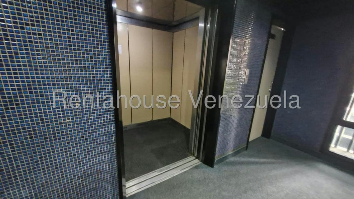 Comercial (Oficina) en Venta en El Rosal, Distrito Metropolitano - 34