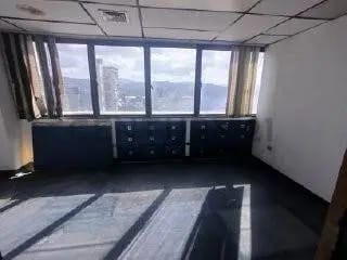 Oficina en venta en Los Dos Caminos, Torre Capital - 4