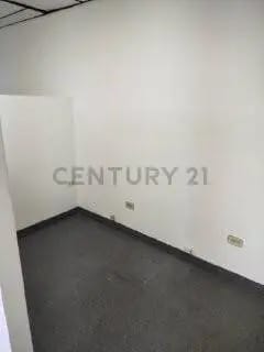 Oficina en venta en Los Dos Caminos, Torre Capital - 8