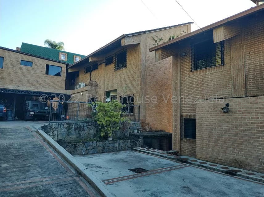 Casa (Multipes Niveles) en Venta en Oripoto, Distrito Metropolitano - 19