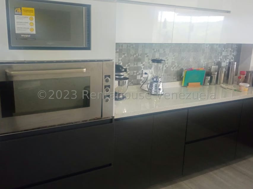 Casa (Multipes Niveles) en Venta en Oripoto, Distrito Metropolitano - 25