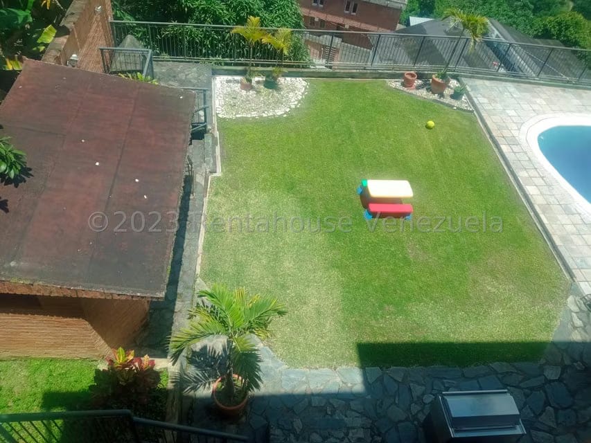 Casa (Multipes Niveles) en Venta en Oripoto, Distrito Metropolitano - 33