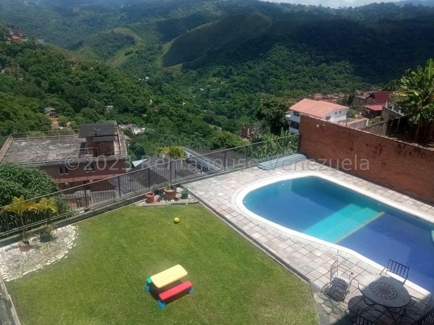 Casa (Multipes Niveles) en Venta en Oripoto, Distrito Metropolitano - 34