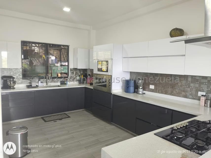 Casa (Multipes Niveles) en Venta en Oripoto, Distrito Metropolitano - 7