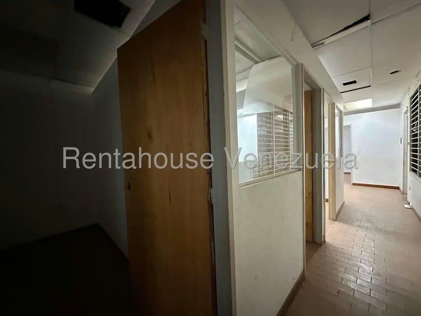 Comercial (Edificio) en Venta en Zona Centro, Aragua - 5