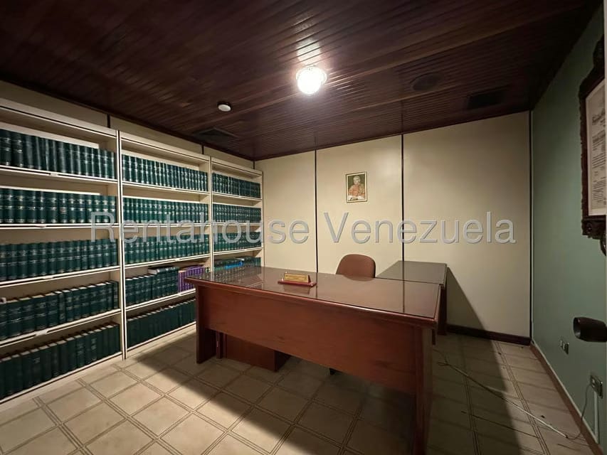Comercial (Edificio) en Venta en Zona Centro, Aragua - 46