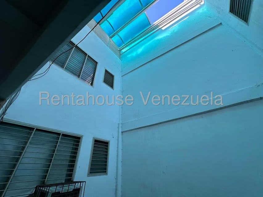 Comercial (Edificio) en Venta en Zona Centro, Aragua - 54