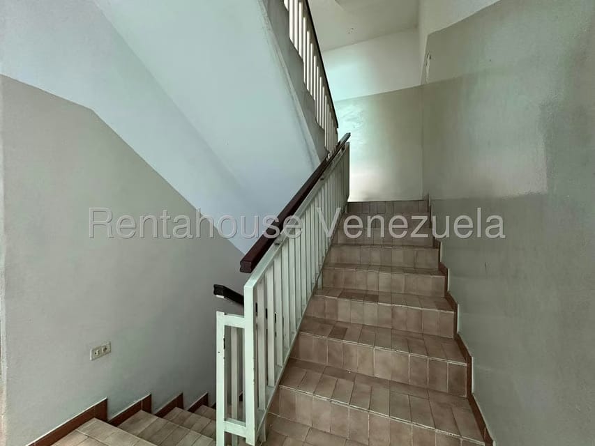Comercial (Edificio) en Venta en Zona Centro, Aragua - 56