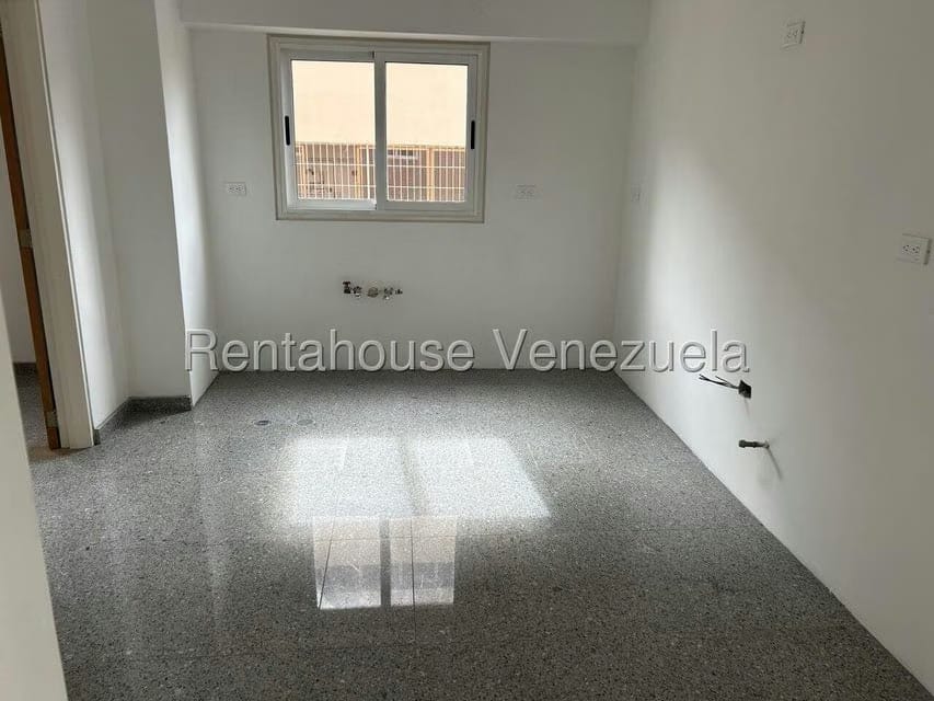 Apartamento (1 Nivel) en Venta en La Florida, Distrito Metropolitano - 18