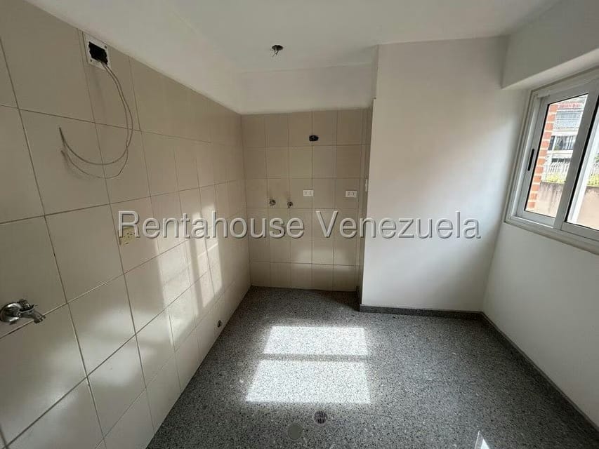 Apartamento (1 Nivel) en Venta en La Florida, Distrito Metropolitano - 19
