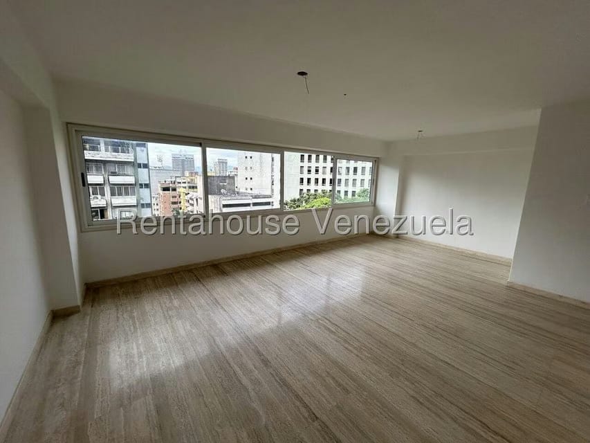 Apartamento (1 Nivel) en Venta en La Florida, Distrito Metropolitano - 10