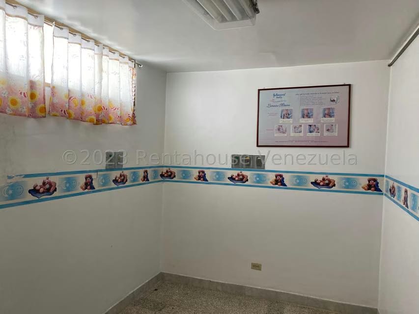 Negocios y Empresas (Medicina y Salud) en Venta en Valle Abajo, Distrito Metropolitano - 11